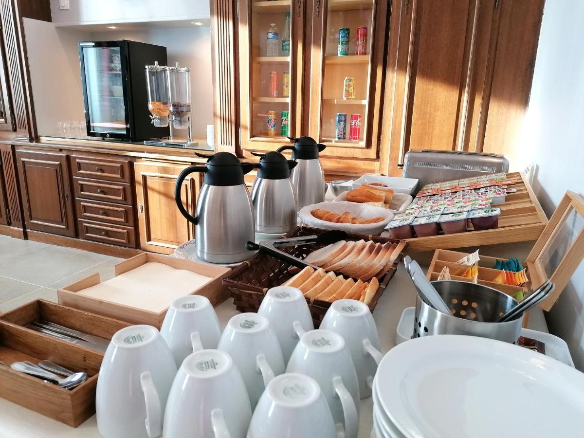 Hotel Le Dormeux Mehun-sur-Yevre 外观 照片