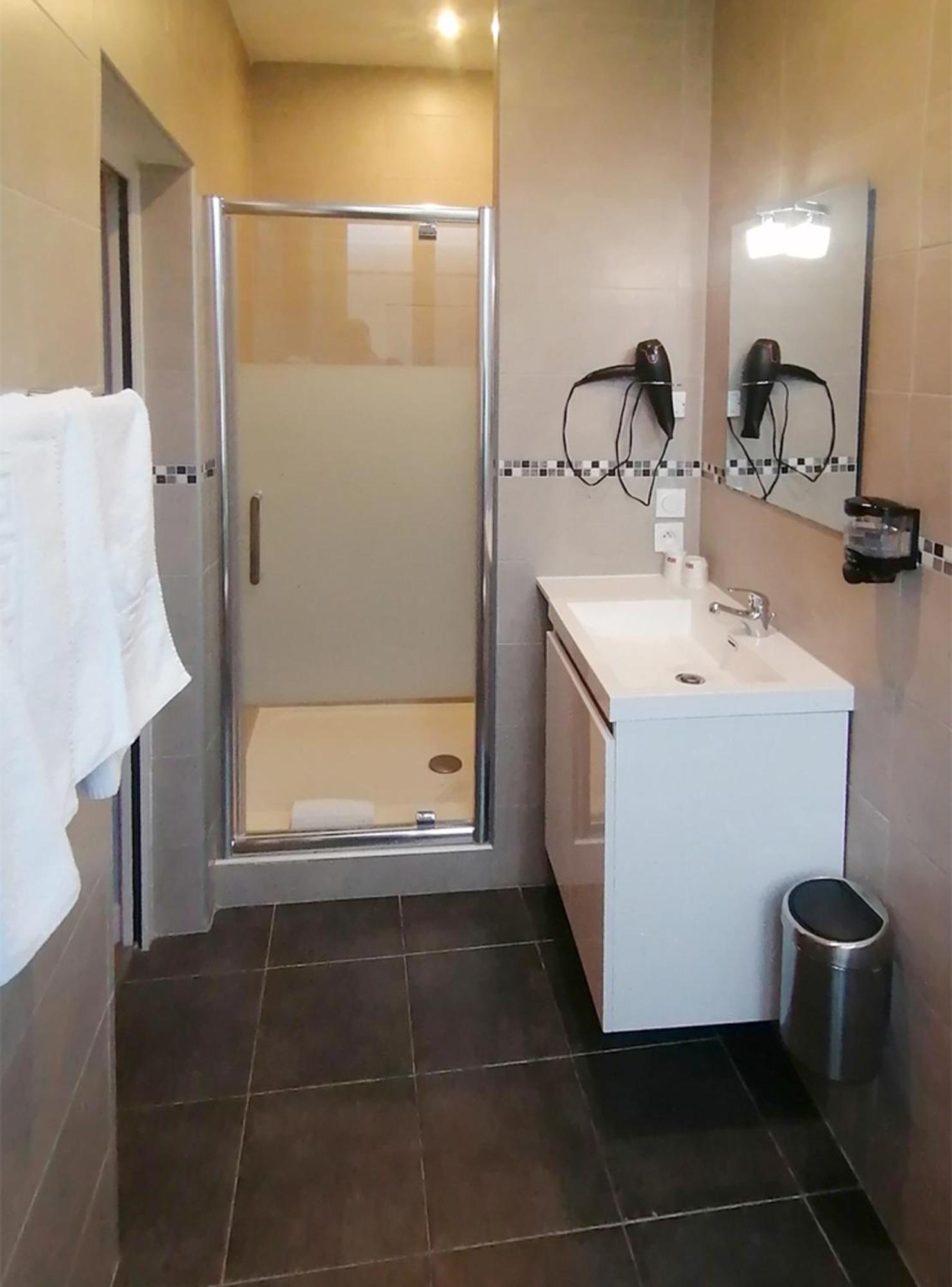 Hotel Le Dormeux Mehun-sur-Yevre 外观 照片